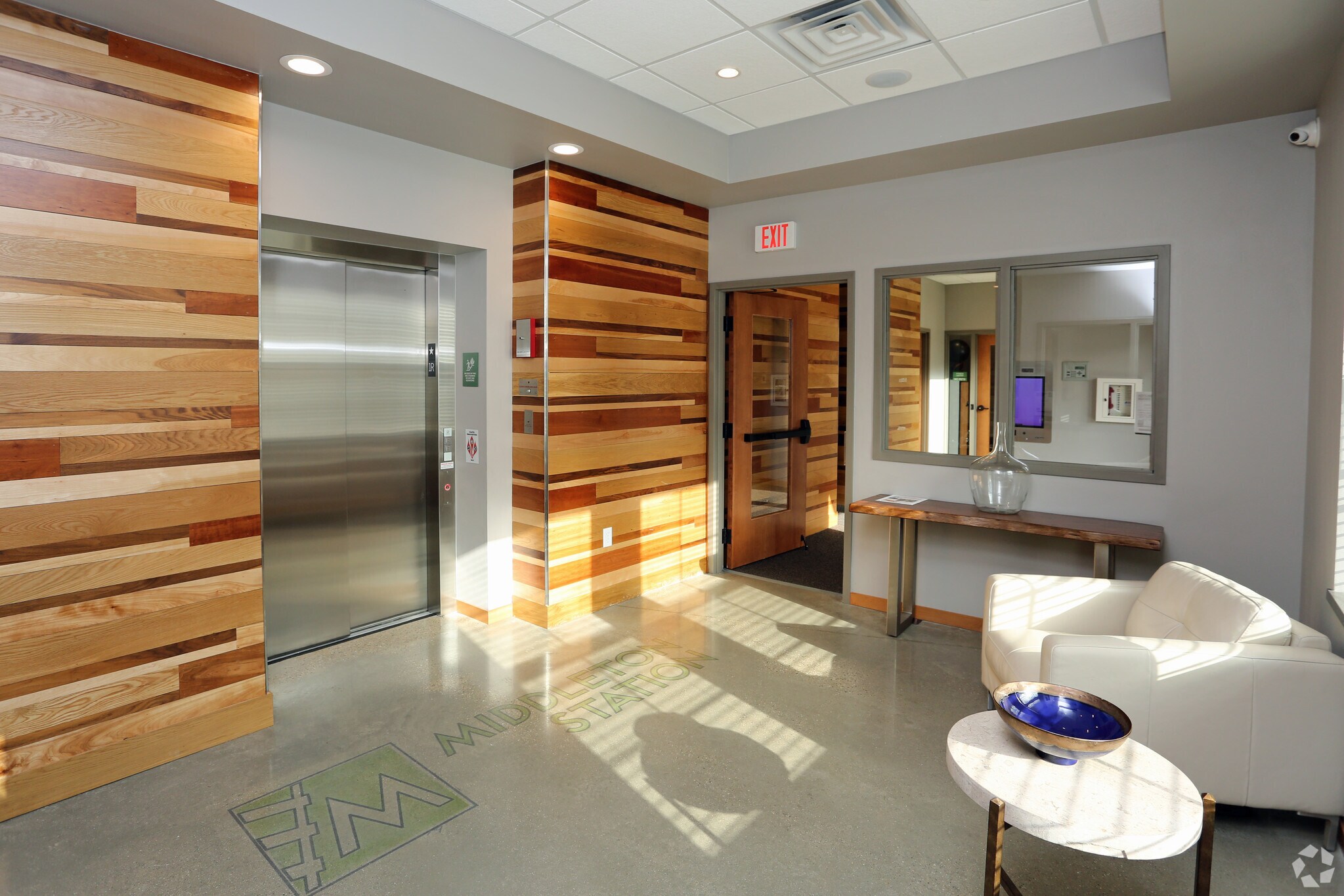 Middleton Station lobby and elevator